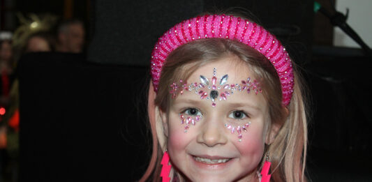 Kieltjesbal Dongewijk Reeshof zaterdag 14 februari met 216 foto’s Kieltjesbal zaterdag 14 februari 2026 Reeshof, Tilburg